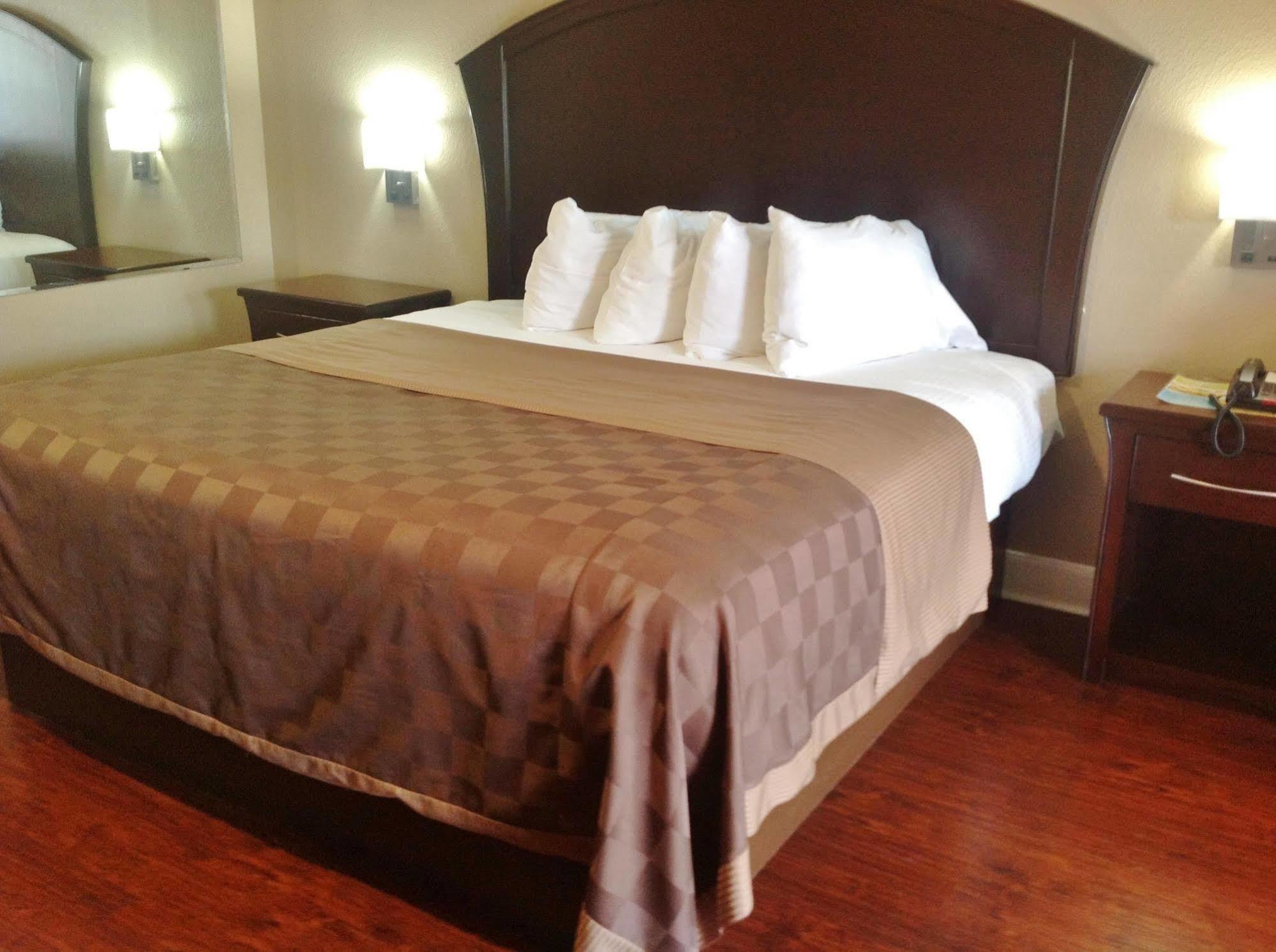 Americas Best Value Inn And Suites Houston / Tomball Parkway Kültér fotó